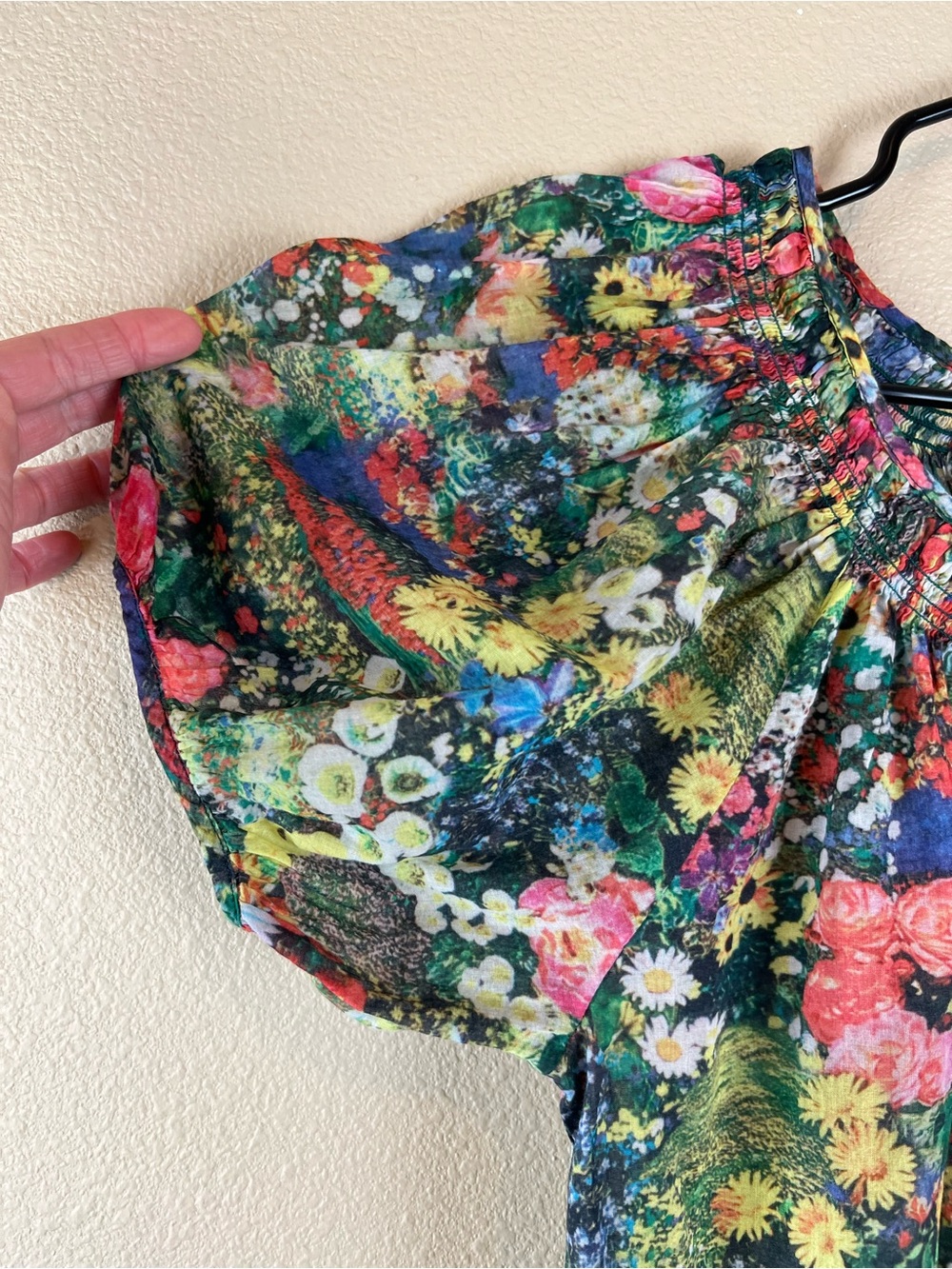 philosophy floral puff sleeve tie back blouse - Picture 3 of 9